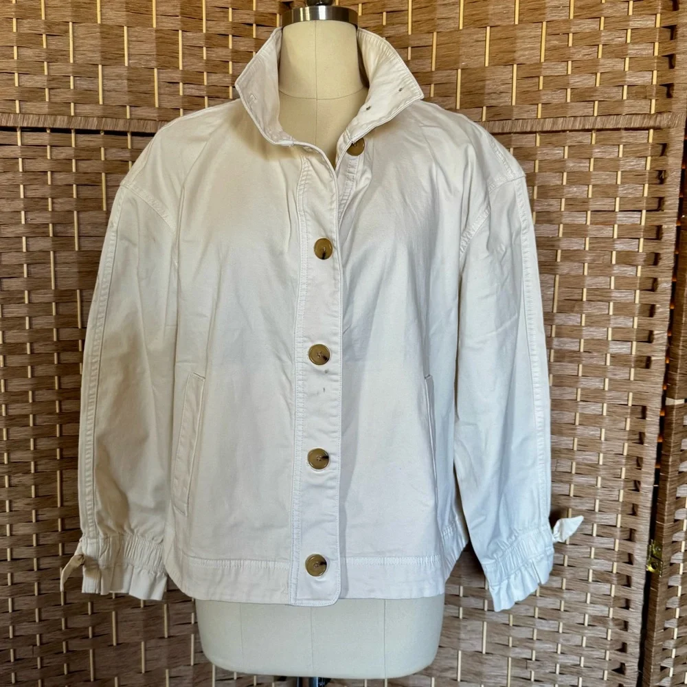 Women's Cream Button-Front Jacket - Picture 3 of 15